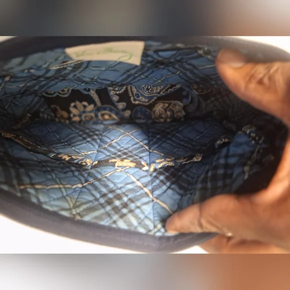 Vera Bradley purse- medium- Good used condition - Picture 2 of 8